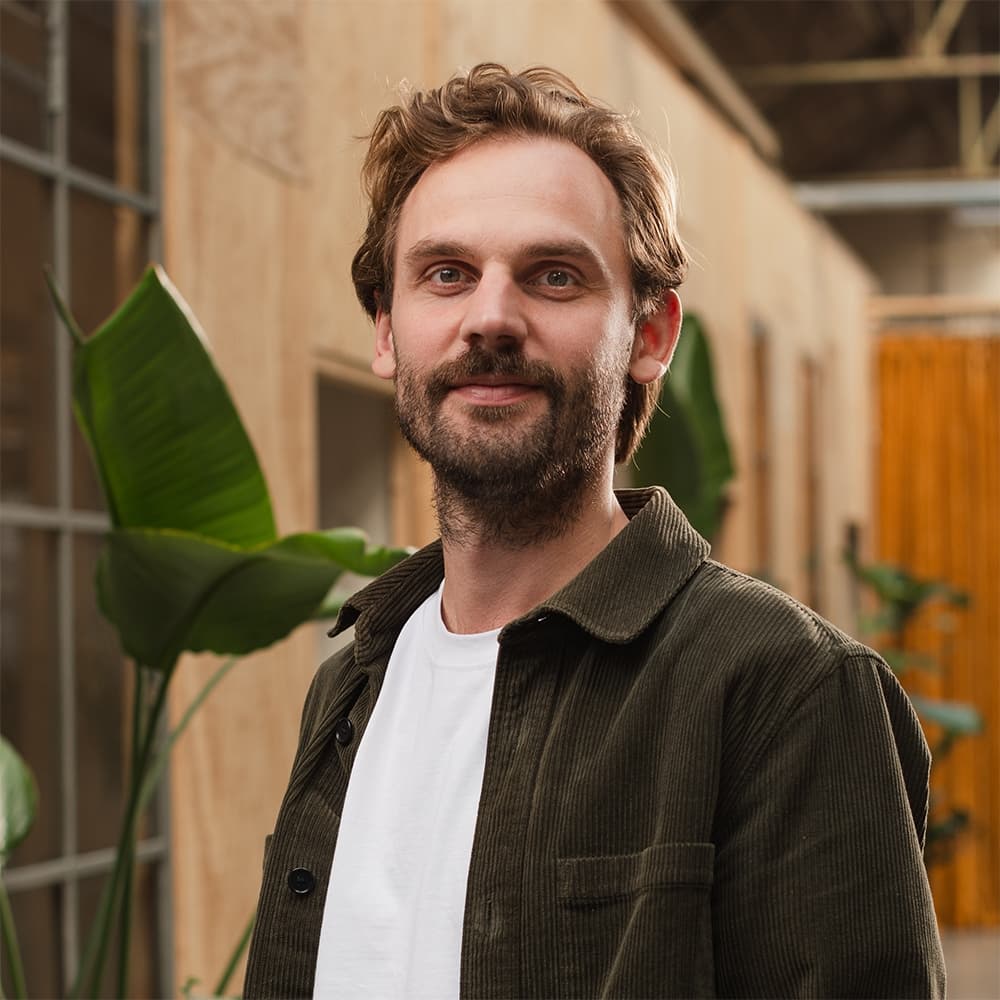 https://admin.whatthefuture.tech/assets/media/Tim-Spriel.jpg